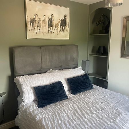 Woodbine Cottage-Part Of Alton Cottages Экстерьер фото
